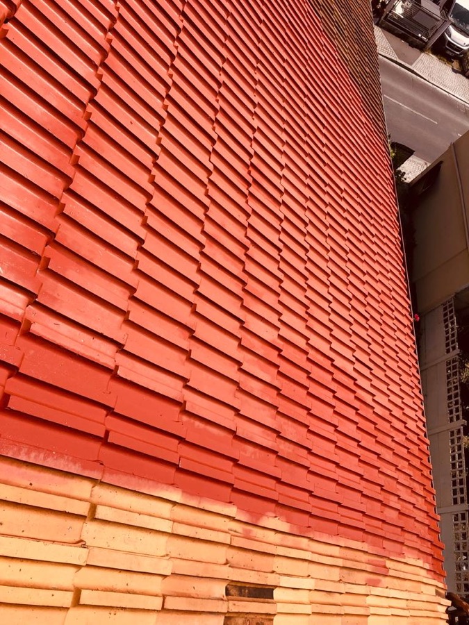 Toiture rénovée avec un hydrofuge coloré